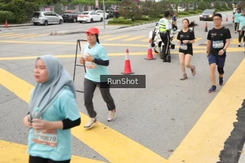 Runner Photo 4255936
