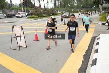 Runner Photo 4255938