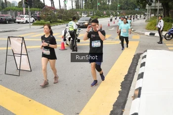Runner Photo 4255948