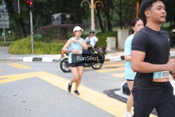 Runner Photo 4255957