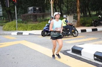 Runner Photo 4255972