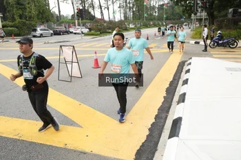 Runner Photo 4255973
