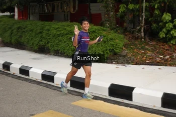 Runner Photo 4256001