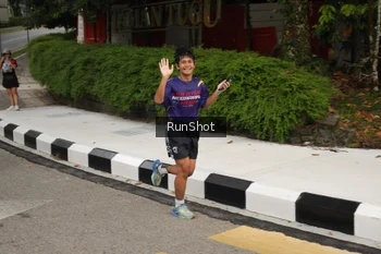 Runner Photo 4256004