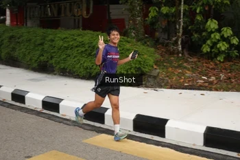Runner Photo 4256014