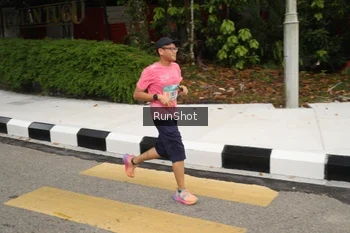 Runner Photo 4256017