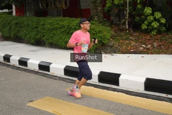 Runner Photo 4256018