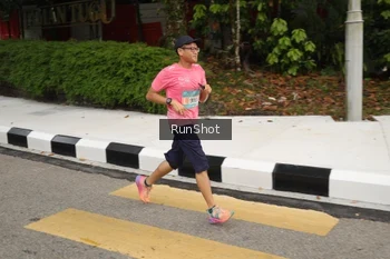 Runner Photo 4256023