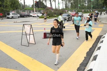 Runner Photo 4256037