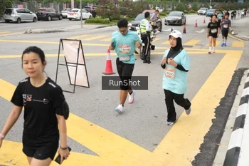 Runner Photo 4256041