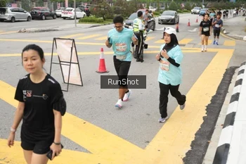 Runner Photo 4256042