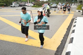 Runner Photo 4256043
