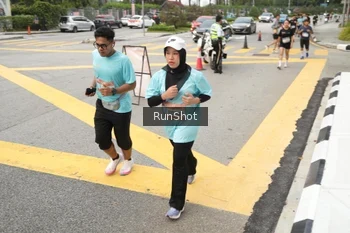 Runner Photo 4256045