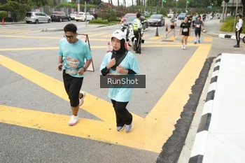 Runner Photo 4256048