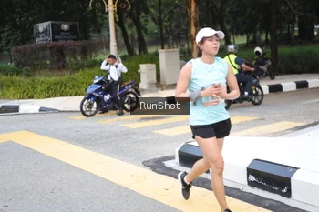 Runner Photo 4256049