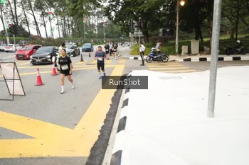 Runner Photo 4256054