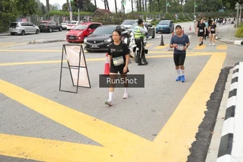 Runner Photo 4256055