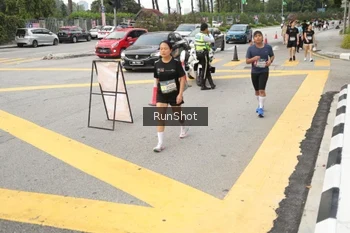 Runner Photo 4256064