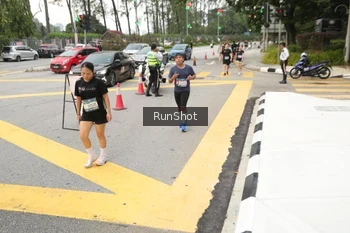 Runner Photo 4256066