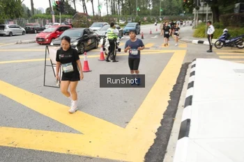 Runner Photo 4256075