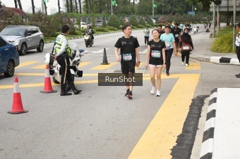 Runner Photo 4256078
