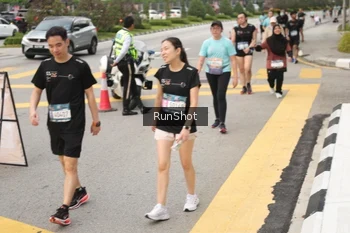 Runner Photo 4256095