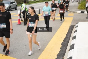 Runner Photo 4256096
