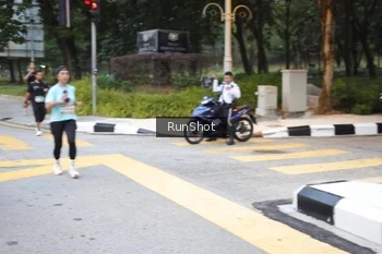 Runner Photo 4256098
