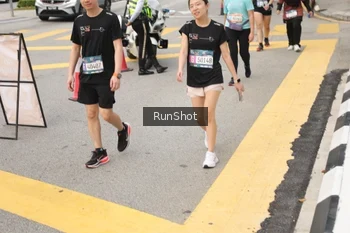 Runner Photo 4256101