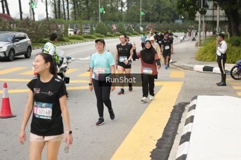 Runner Photo 4256104