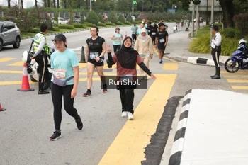 Runner Photo 4256106