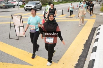 Runner Photo 4256121