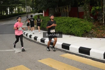 Runner Photo 4256126