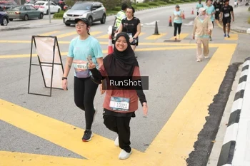 Runner Photo 4256130