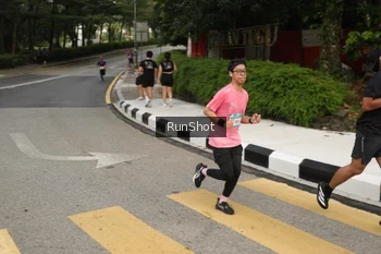 Runner Photo 4256137
