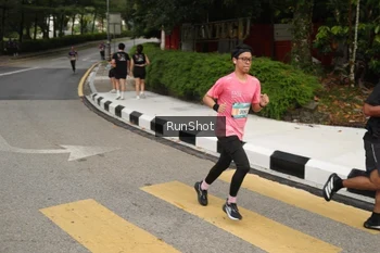 Runner Photo 4256138