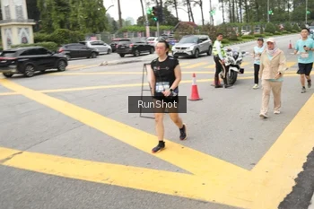 Runner Photo 4256144