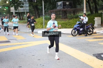 Runner Photo 4256146