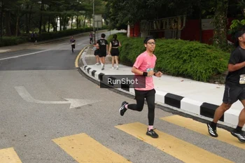 Runner Photo 4256147