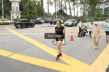 Runner Photo 4256148