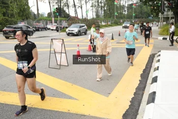 Runner Photo 4256156