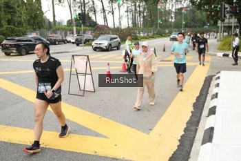 Runner Photo 4256157