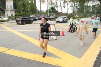 Runner Photo 4256159
