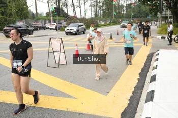 Runner Photo 4256160