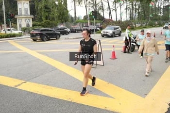 Runner Photo 4256162