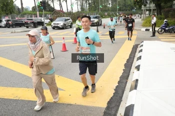 Runner Photo 4256168
