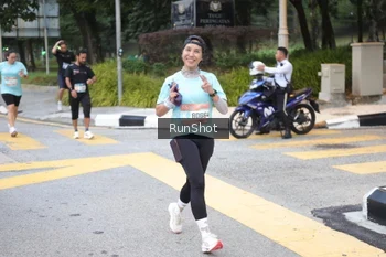 Runner Photo 4256171