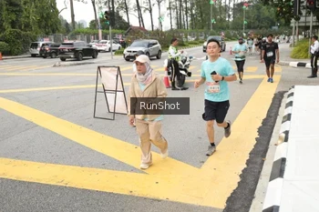 Runner Photo 4256172
