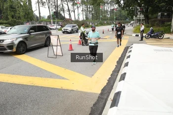 Runner Photo 4256182
