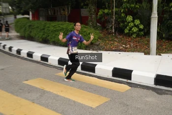 Runner Photo 4256195